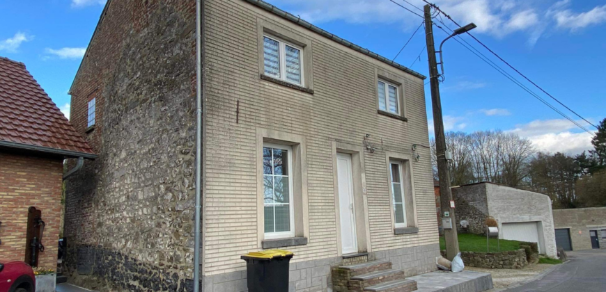 Petite maison 4 façades à Merbes-le-château