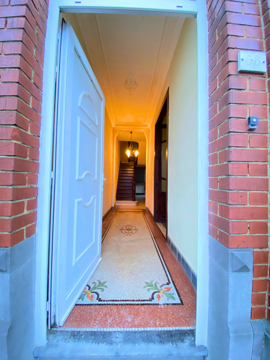 A vendre Maison 4 façades à Houdeng-Aimeries