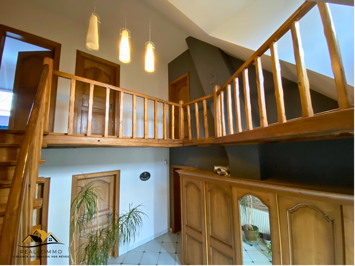 Magnifique villa entourée d’un jardin arboré à Liberchies