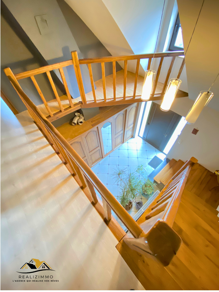 Magnifique villa entourée d’un jardin arboré à Liberchies