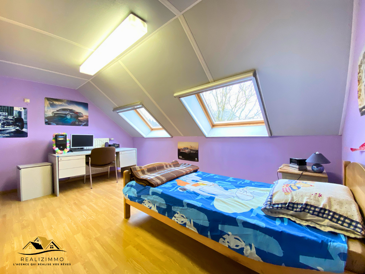 Magnifique villa entourée d’un jardin arboré à Liberchies