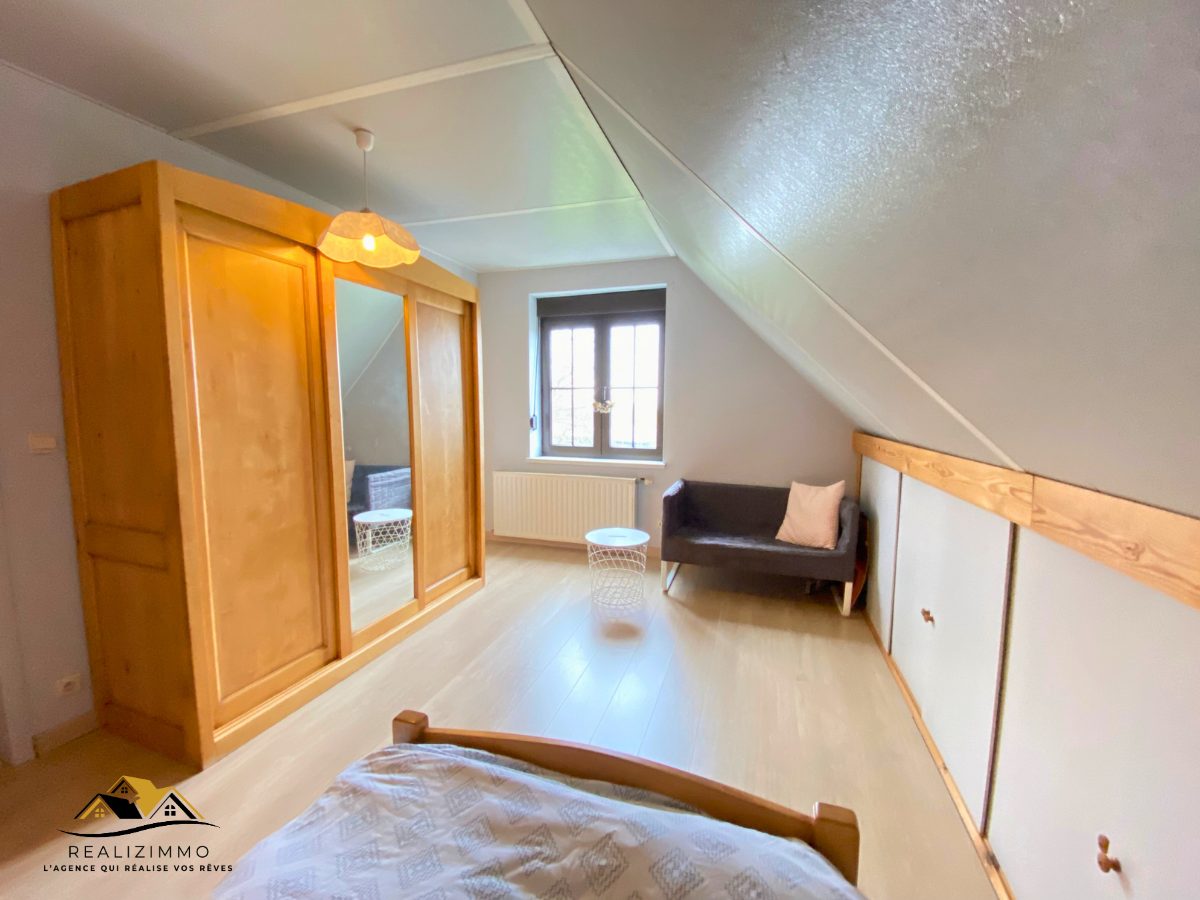 Magnifique villa entourée d’un jardin arboré à Liberchies