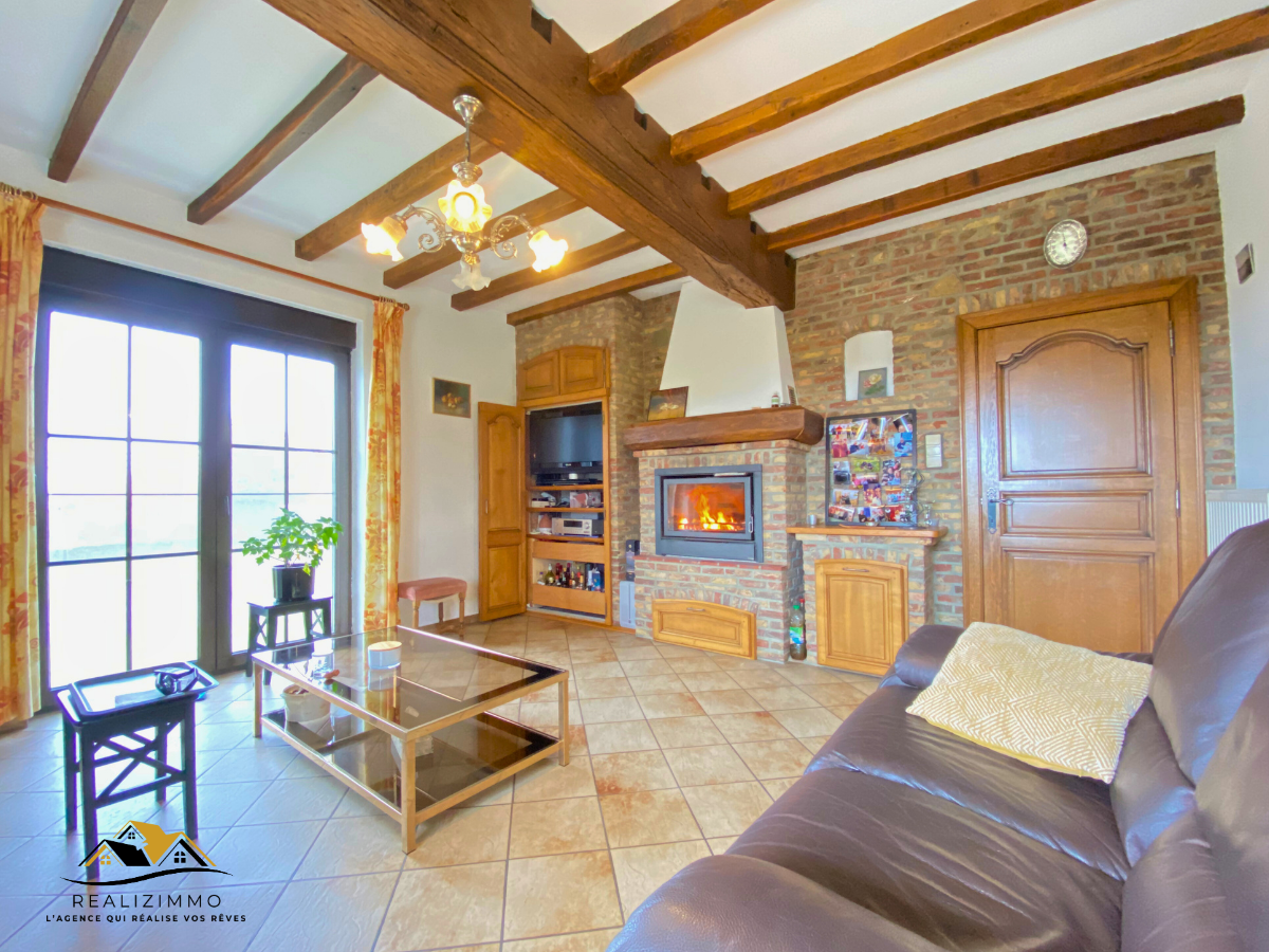 Magnifique villa entourée d’un jardin arboré à Liberchies