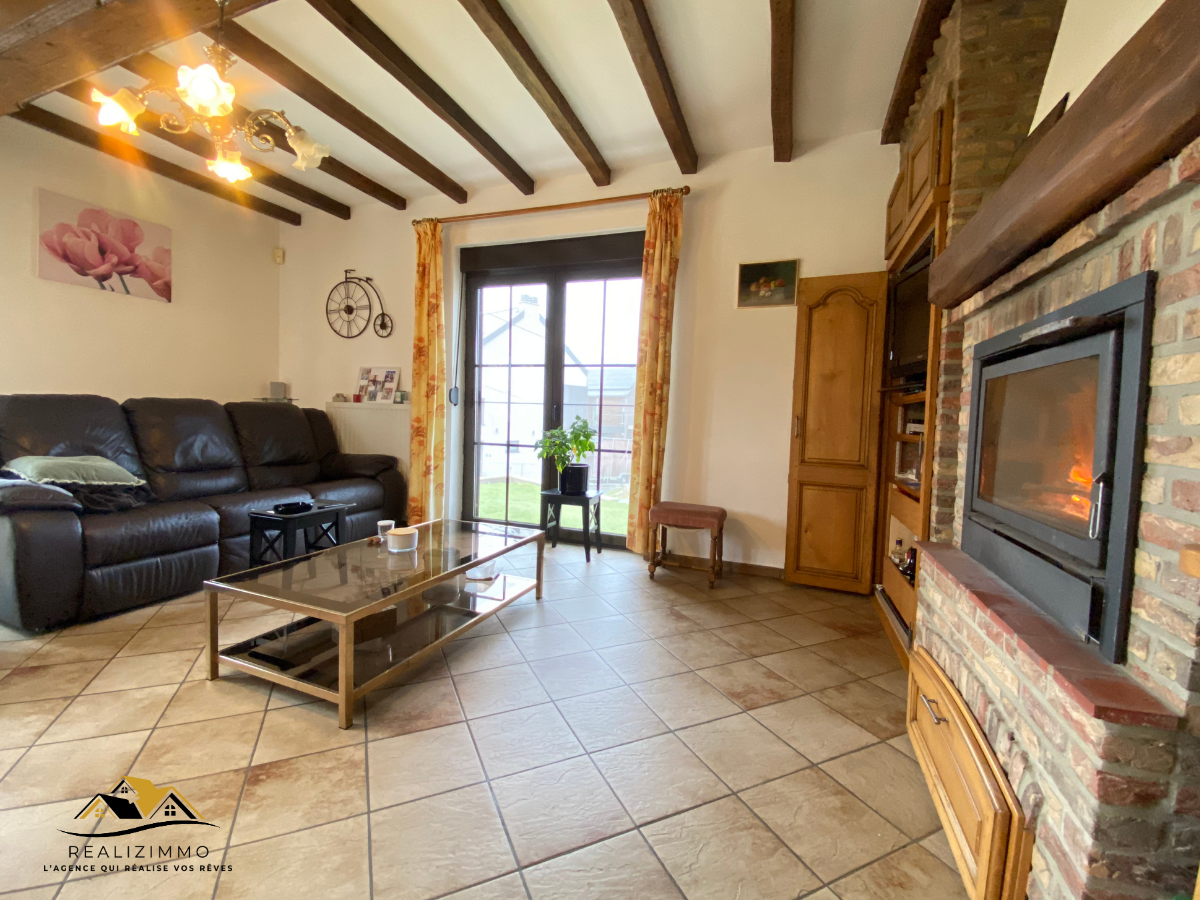 Magnifique villa entourée d’un jardin arboré à Liberchies