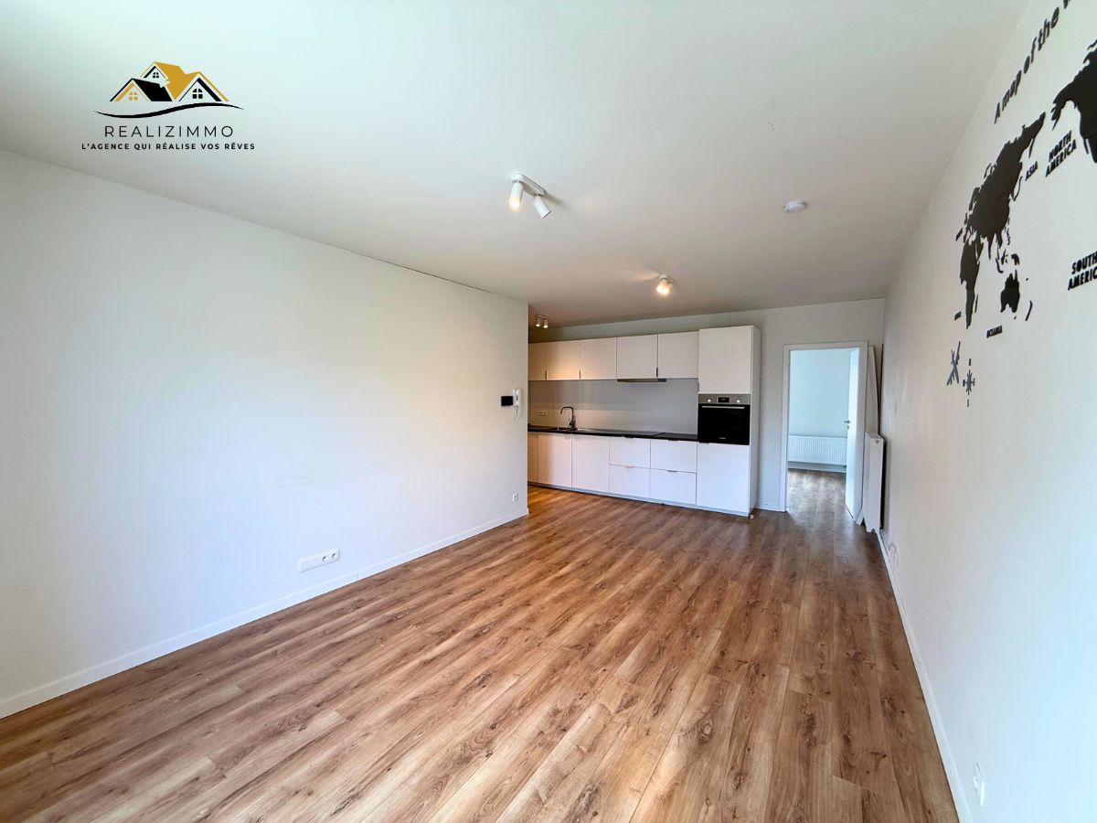 Apparemment entièrement rénové, 1 chambre à La Louvière