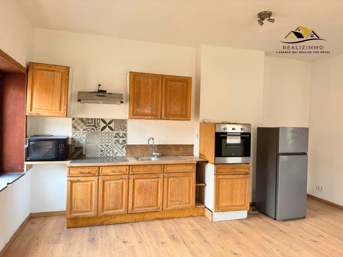 A Louer – Appartement duplex rénové avec deux chambres à Quievrain
